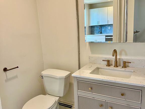 5th image of 44 Prince St APT 1