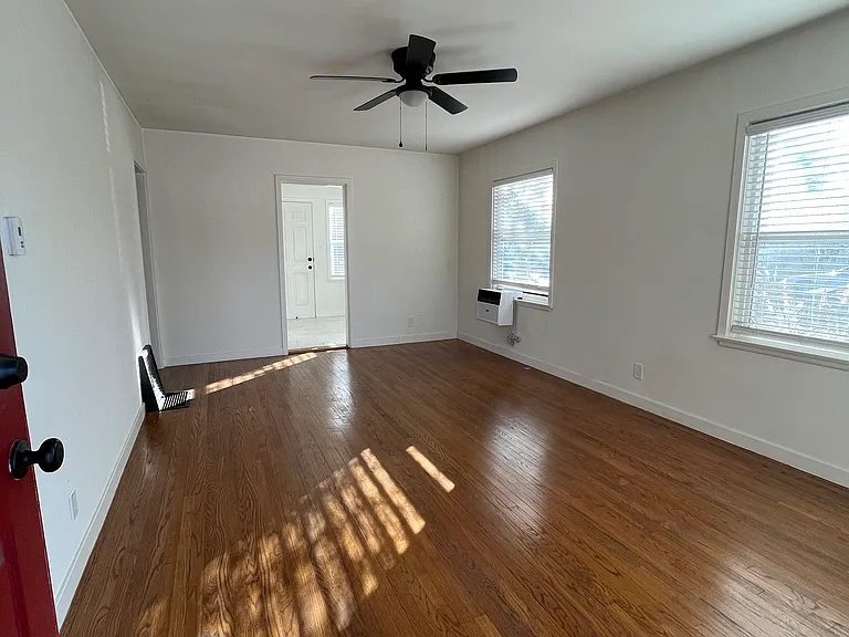 2464 N Brighton St #2462 — Photo 3