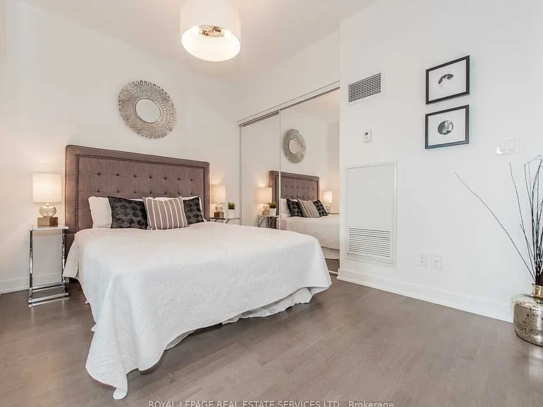 501 Saint Clair Ave W #418 — Photo 10