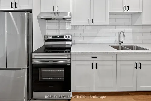 215 King St Photo 1