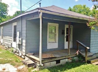 219 N River St, Mount Holly, NC 28120