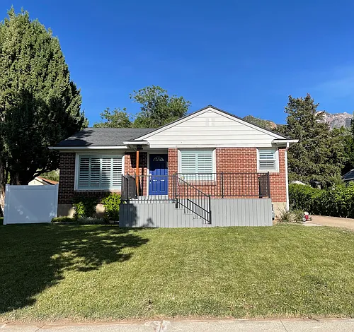 2356 Tyler Ave Photo 1