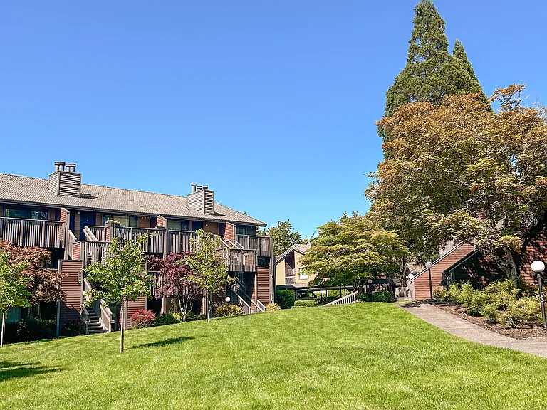Stone Creek Apartments Beaverton — Photo 64
