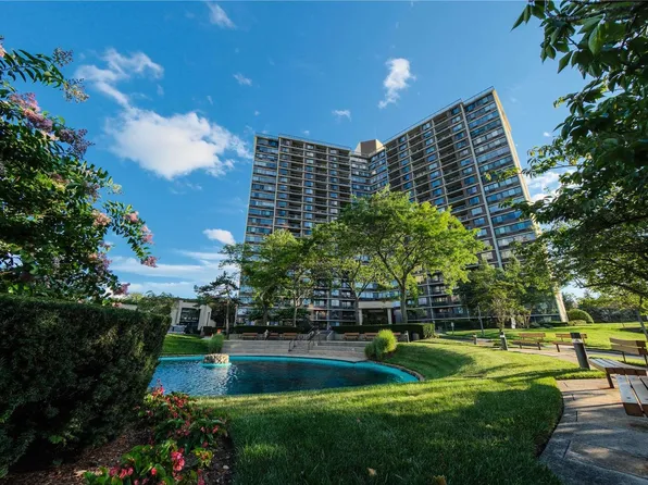 1 Bay Club Drive #5F, Bayside, NY 11360