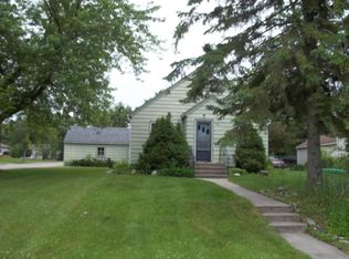 1403 Douglas St, Alexandria, MN 56308