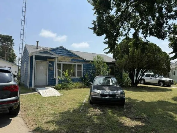 1271 N Seitz St, Russell, KS 67665