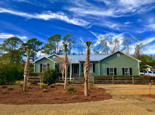11 Surf Dr, Beaufort, SC 29907
