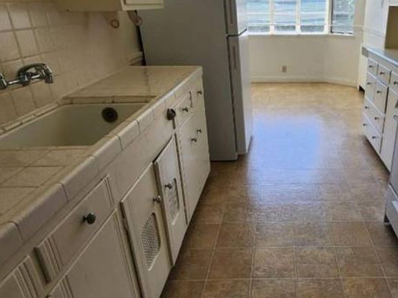 2nd image of 321 Dartmouth Rd APT 308