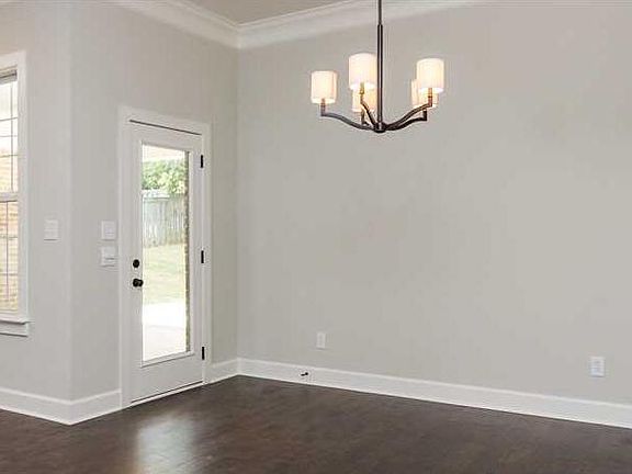 3rd image of 2728 Tammerack Ln SE