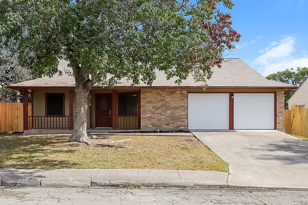 3 bed, 2.0 bath, 1440 sqft, $1,990 — Photo 1