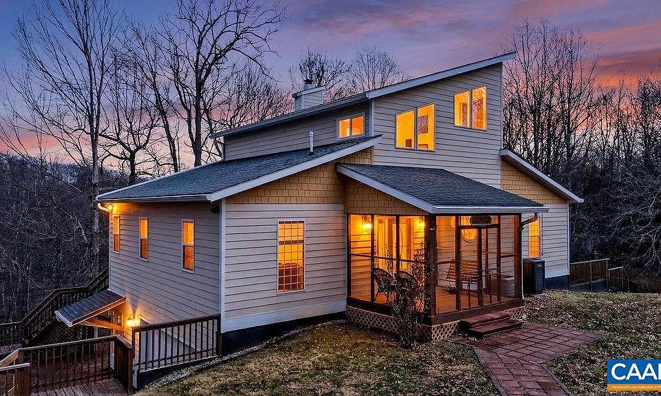 1st image of 62 Summit Ct