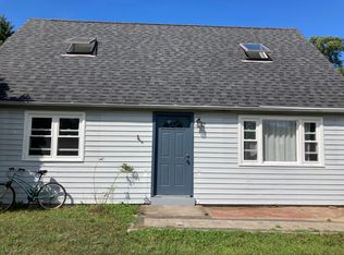 17 Fields View Rd, Bradford, RI 02808
