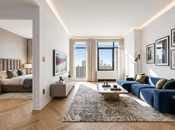 49 East 34th Street image 1 of 14