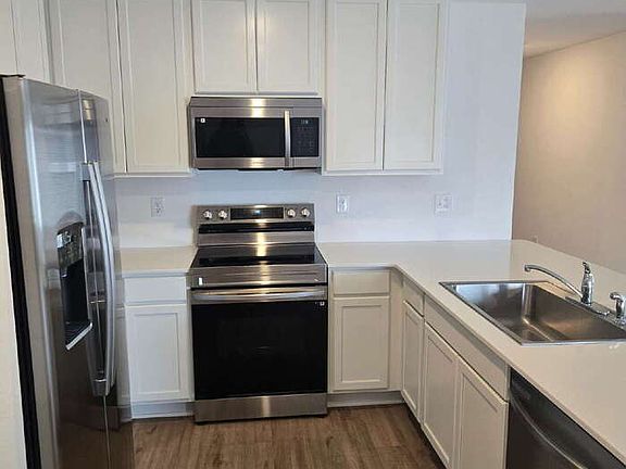 2nd image of 4607 Carlstrom Ln