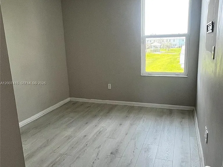 6349 Topsail Dr — Photo 19