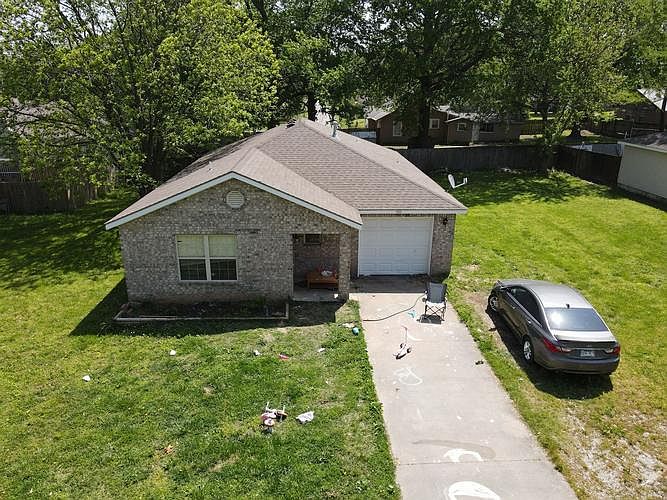 1st image of 500 S Carter Ave