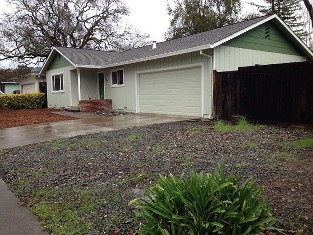 2nd image of 2080 Rivera Dr
