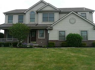 25300 Fox Hunt Dr, Perrysburg, OH 43551