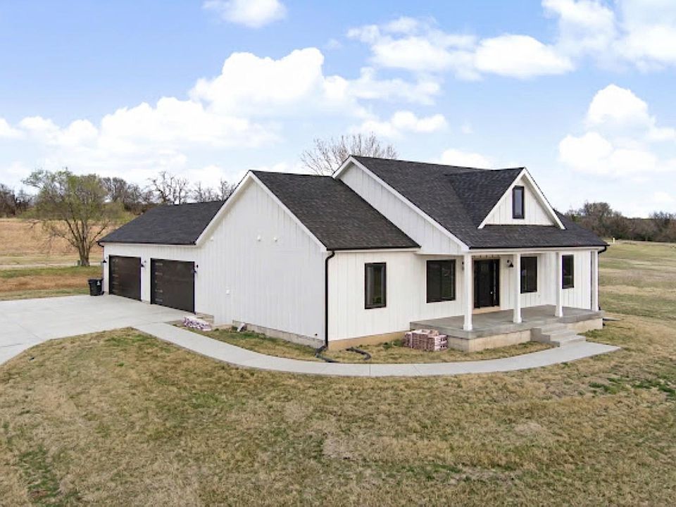 1st image of 2537 Angus Ln
