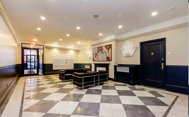 Rented by Compass | media 17