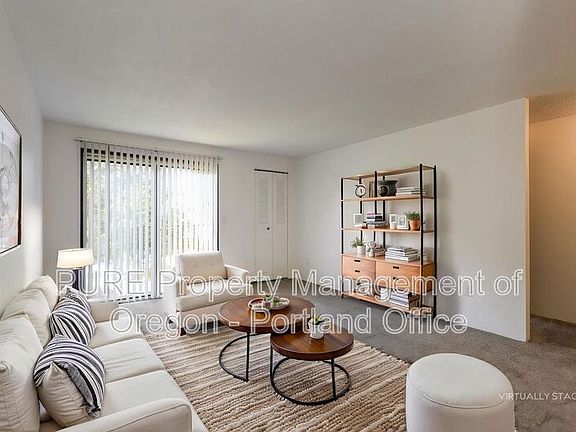 3rd image of 14124-14212 NE Sandy Blvd #H-14