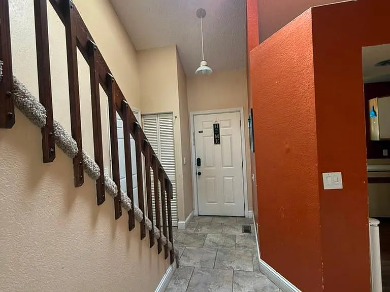 1922 Copper Creek Dr — Photo 3