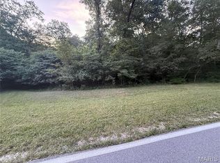 Pinckney St, Warrenton, MO 63383