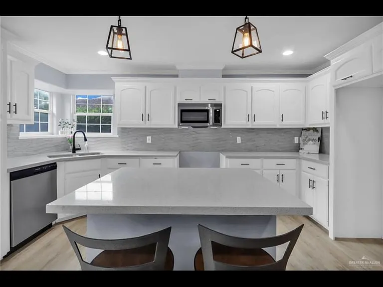 3505 W Notre Dame Dr — Photo 11