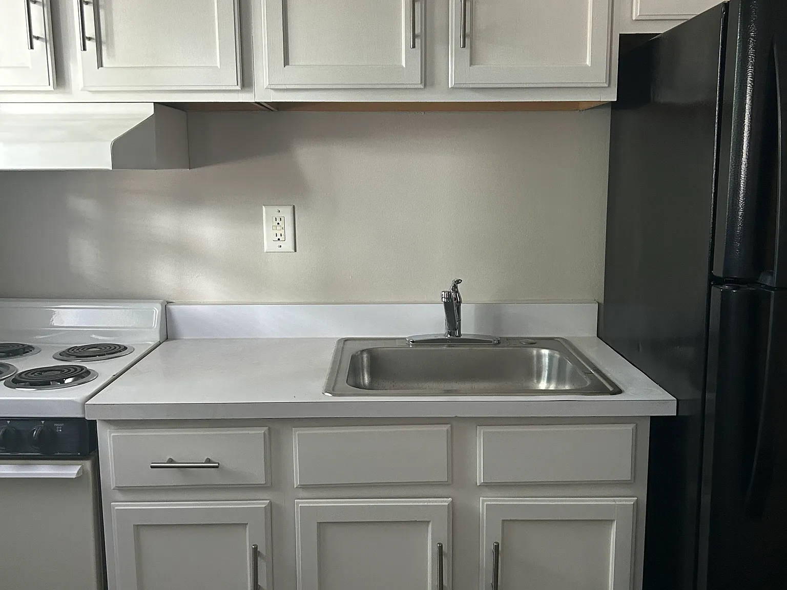 1 bed, 700 sqft, $1,450 — Photo 3