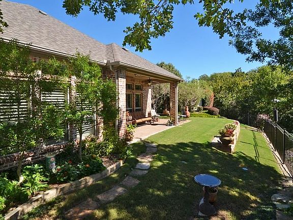 2nd image of 1011 Shoal Creek Ct