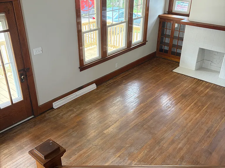 1051 Lindsay Ave — Photo 9