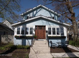 360 Hirst Ct, Lake Bluff, IL