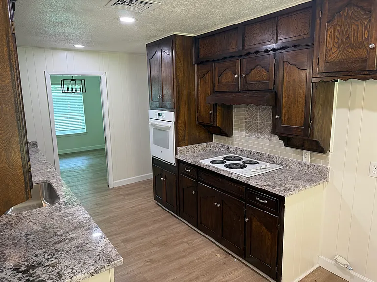 3728 Ashford Ave — Photo 6