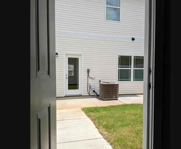 418 Falls Pointe — Photo 25