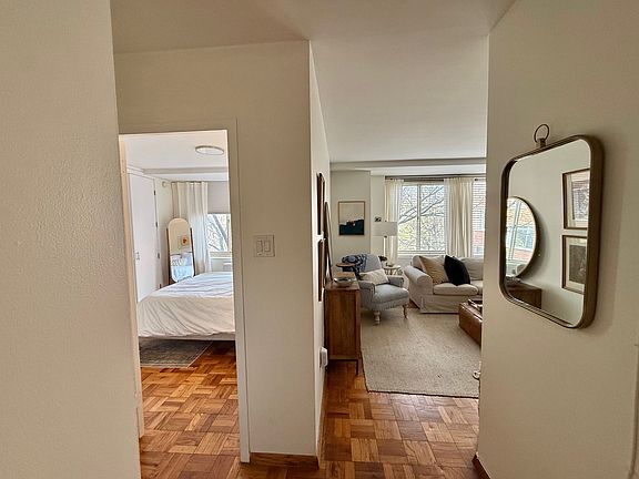 5th image of 4000 Tunlaw Rd NW APT 923