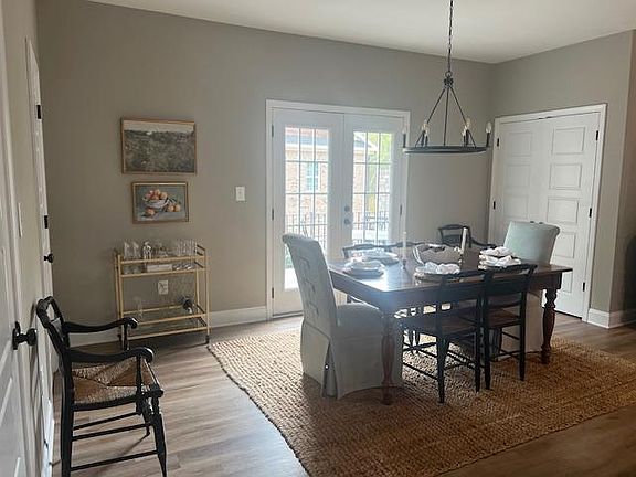 5th image of 105 Pecan Bluff Dr