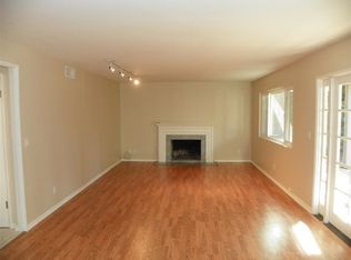 389 Santa Isabel Ave, Newport Beach, CA 92660