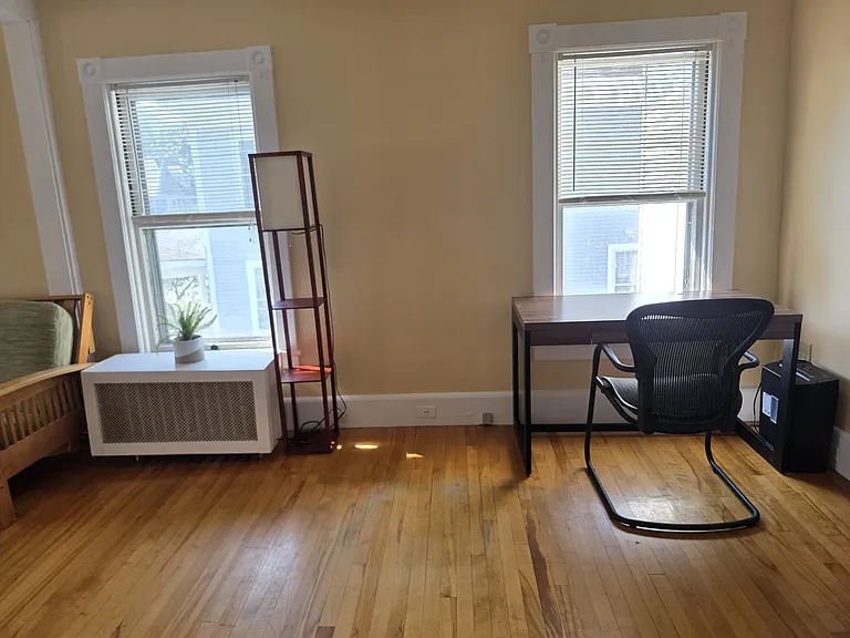 122 Oak St #3 — Photo 16
