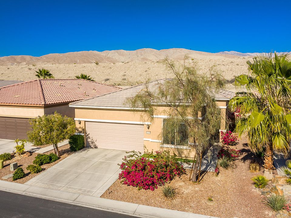 1st image of 81500 Avenida Viesca