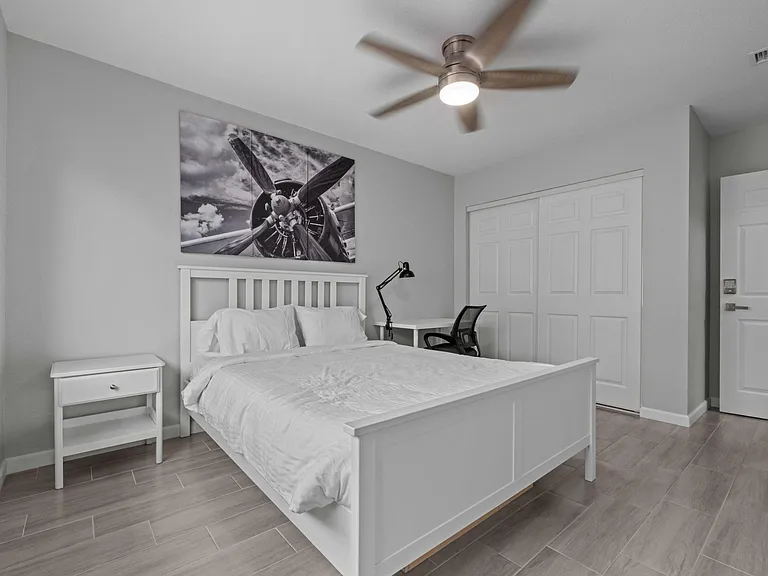 1007 NE 9th Ct — Photo 12