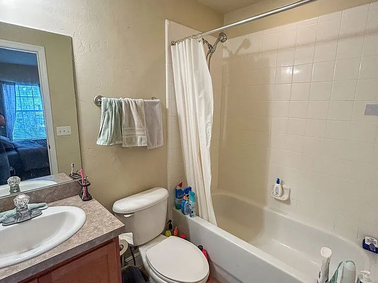 2980 SW 35th Pl #99 — Photo 17