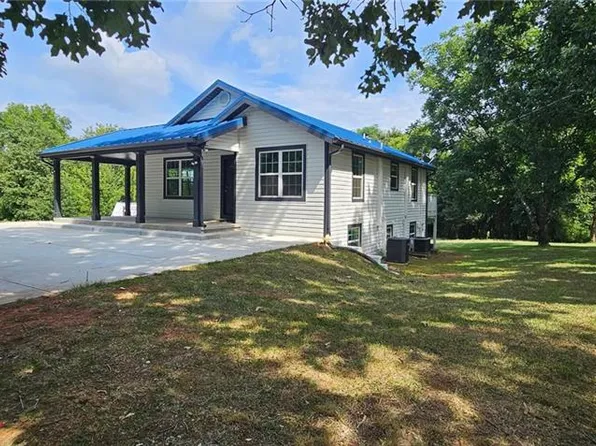 4316 Tanners Mill Rd, Braselton, GA 30517