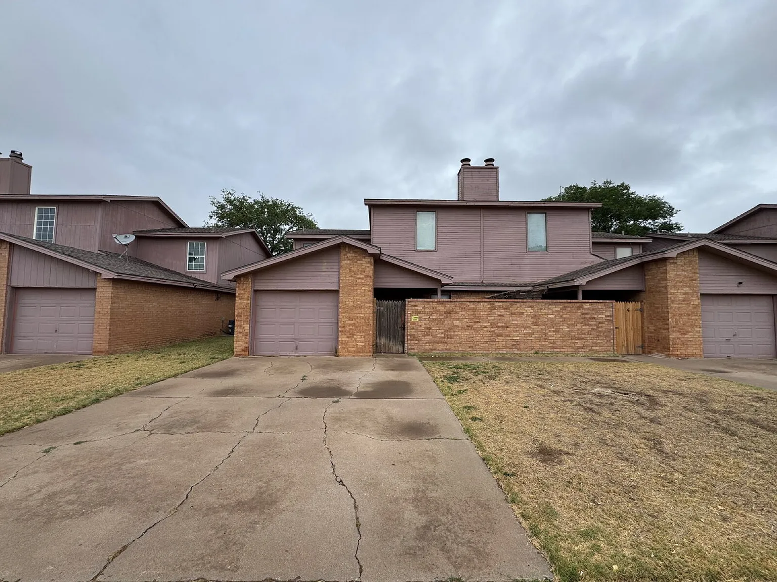 2 bed, 1.5 bath, 1636 sqft, $1,100 — Photo 1