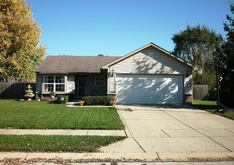 1st image of 514 Woodfield Cir