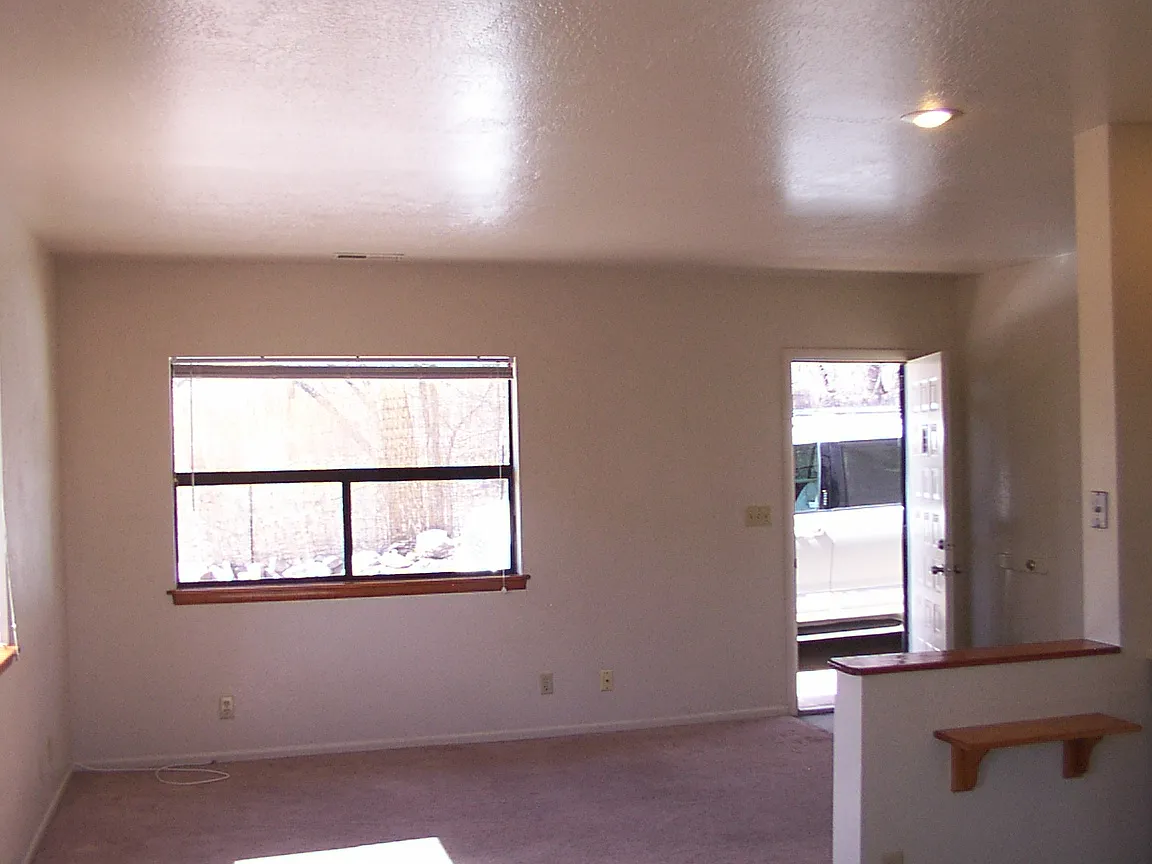 2 bed, 768 sqft, $1,700 — Photo 4