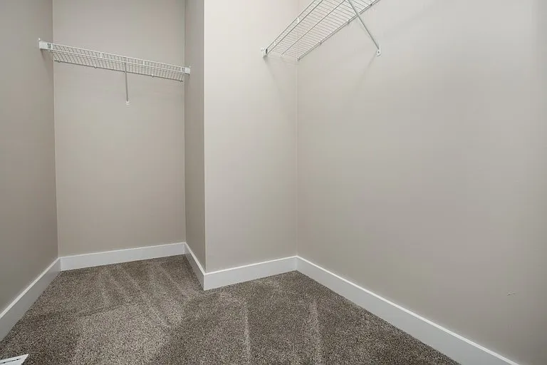 5715 Roblin Blvd #4 — Photo 11