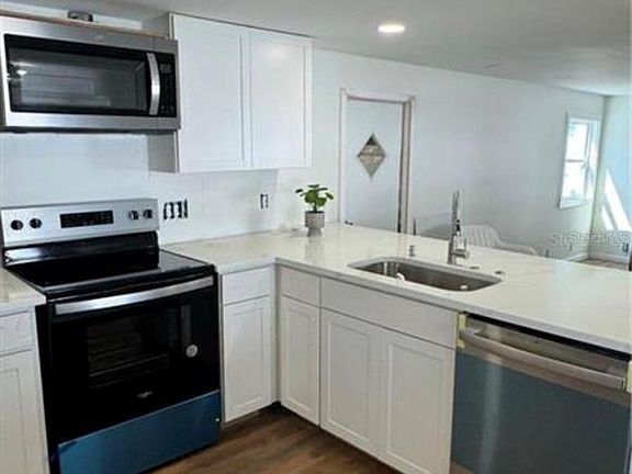 4th image of 105 Del Rio Dr