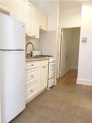 Rented by Waverly Realty Associates | media 65