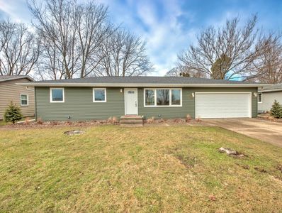 208 Greenwood Dr, La Porte, IN, 46350