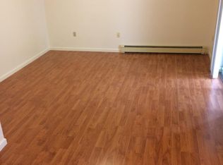 90 Warrendale Bayne Rd APT 4, Warrendale, PA 15086